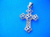Elegant fashion cross pendant