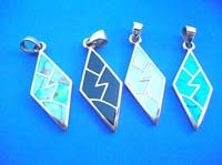 Broken diamond gemstone bronze pendant